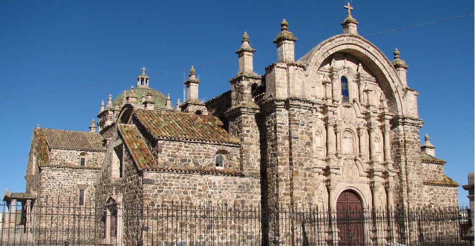 igreja-colonial-de-lampa-puno