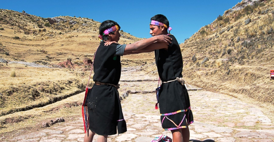 jovens-chaskis-inkas-no-festival-de-warachicuy-cusco