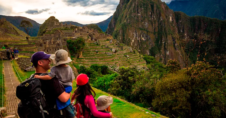 família em Machu Picchu