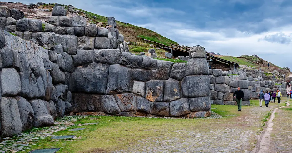 sitio arqueológico de sacsayhuaman incluído no bilhete turístico cusco