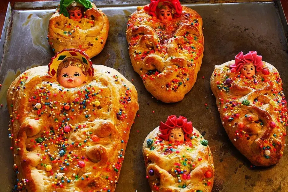Tanta wawas, pães tradicionais do Peru preparados para o Dia de Todos os Santos