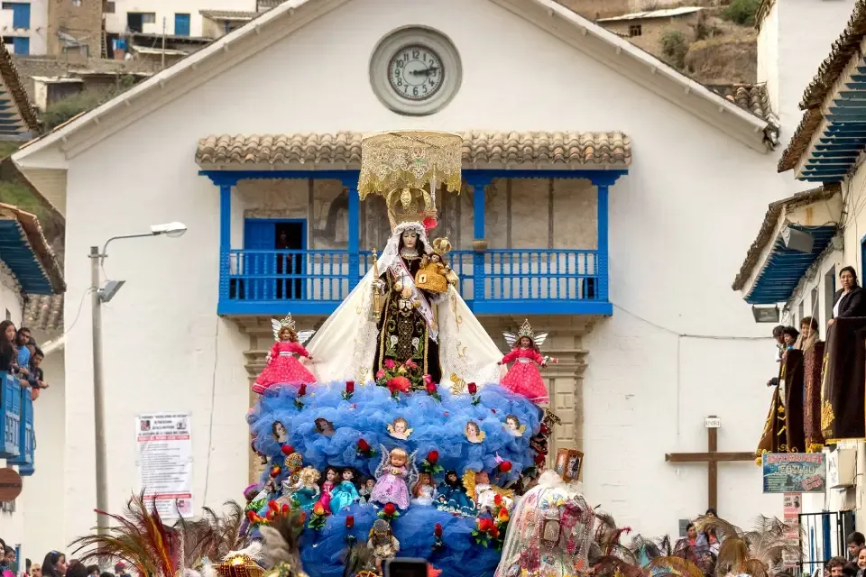 Virgen del Carmen dancers in Paucartambo