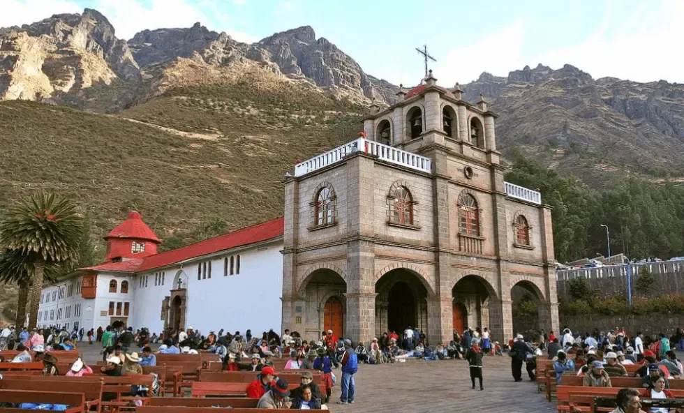 Central day of the Señor of huanca in Cusco